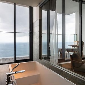 Deluxe Twin Room Sea View Terrace Laundry
